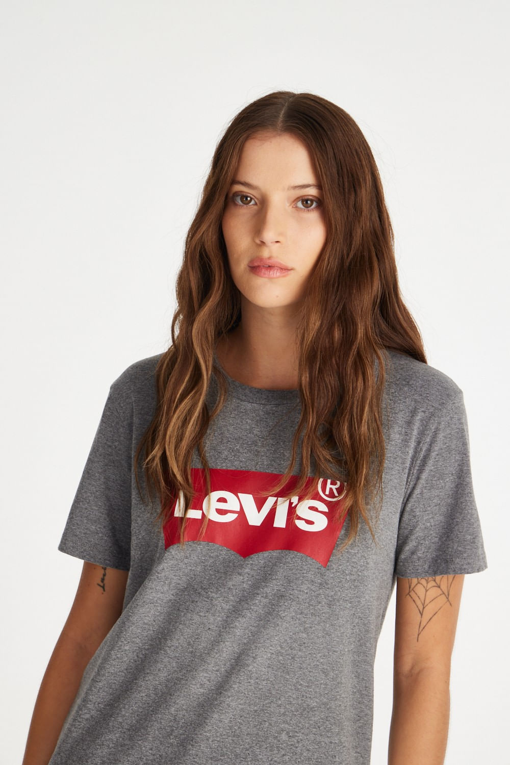 The perfect tee dark grey htr Levi's — imagen 3