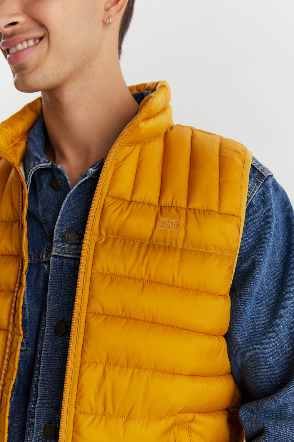 Packable puffer vest desert sun Levis — imagen 3