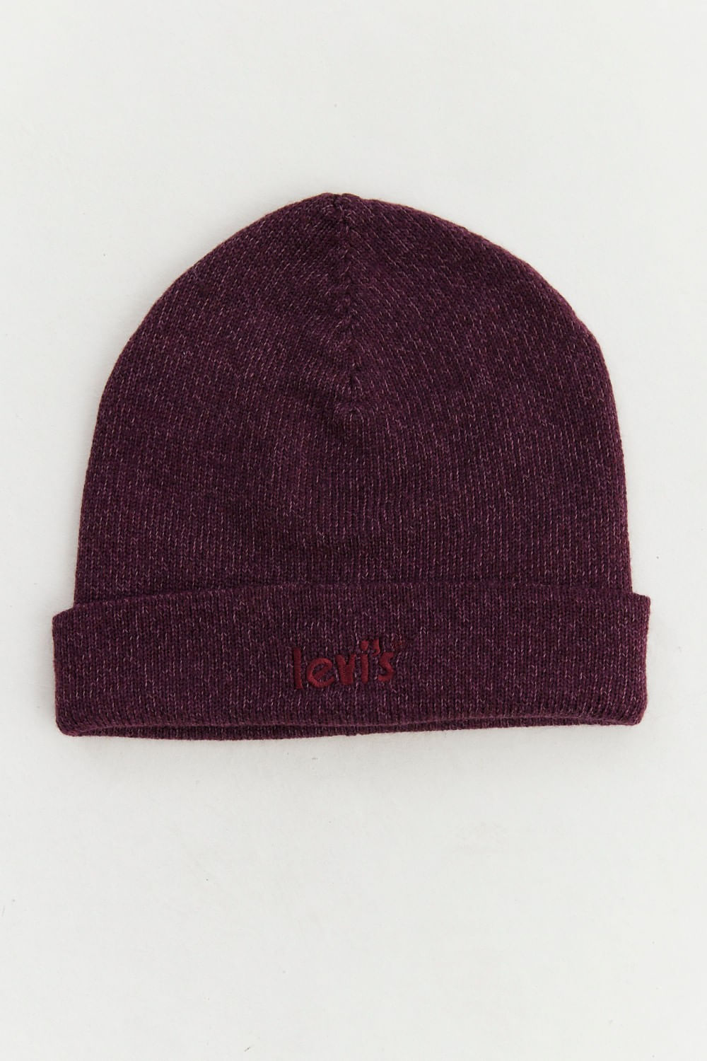 Gorra Otis de Levis con bordado púrpura
