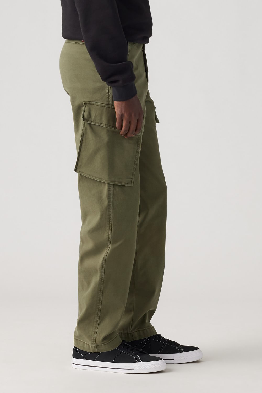Pantalón XX Taper Cargo de Levis — imagen 2