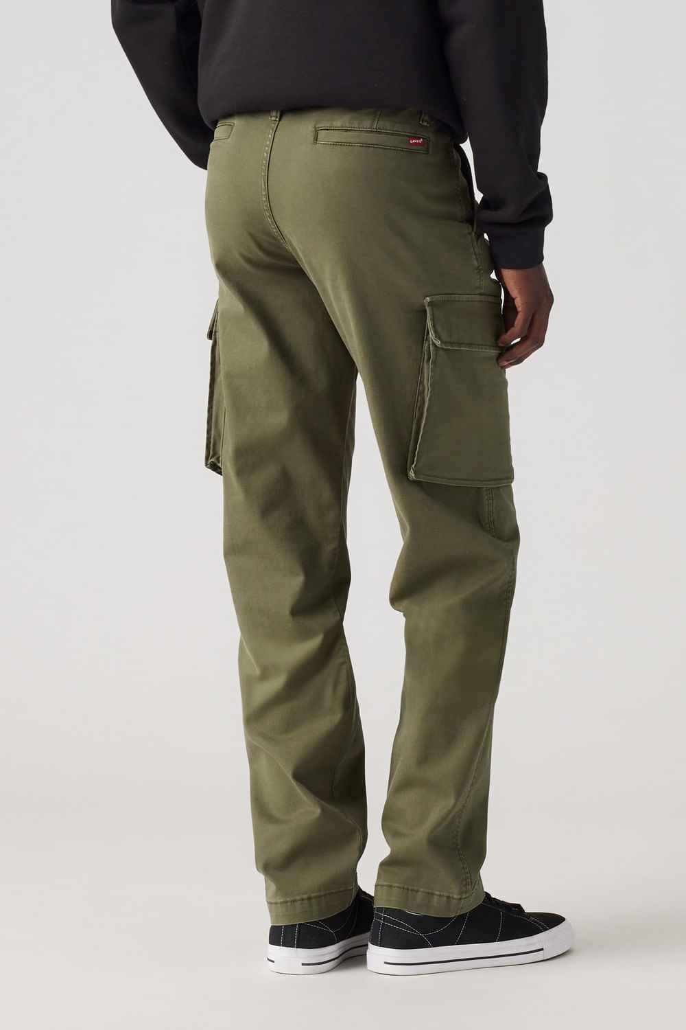 Pantalón XX Taper Cargo de Levis — imagen 3