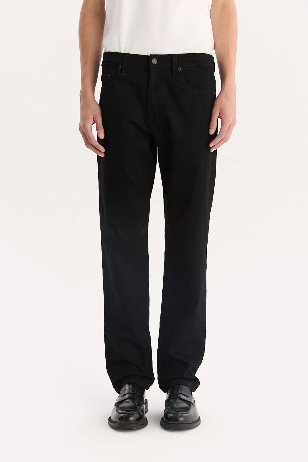Jeans 502 regular taper saturated black de Levis