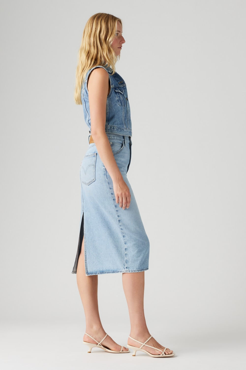 Falda con escote posterior y rivets de Levis — imagen 7