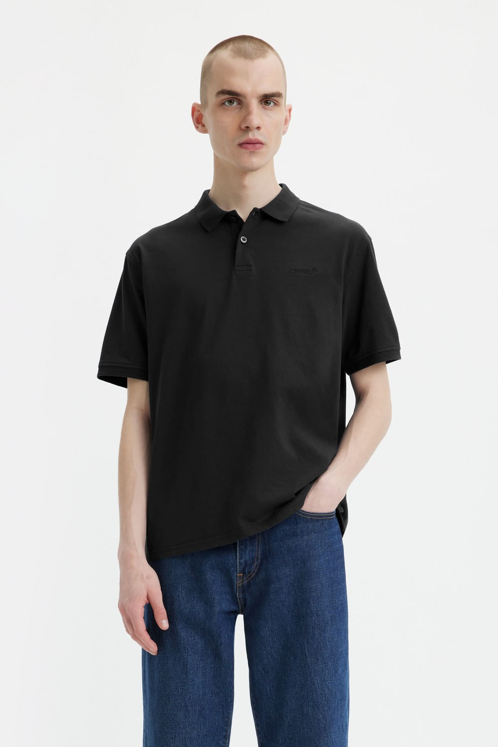 Polo Levis Authentic en negro