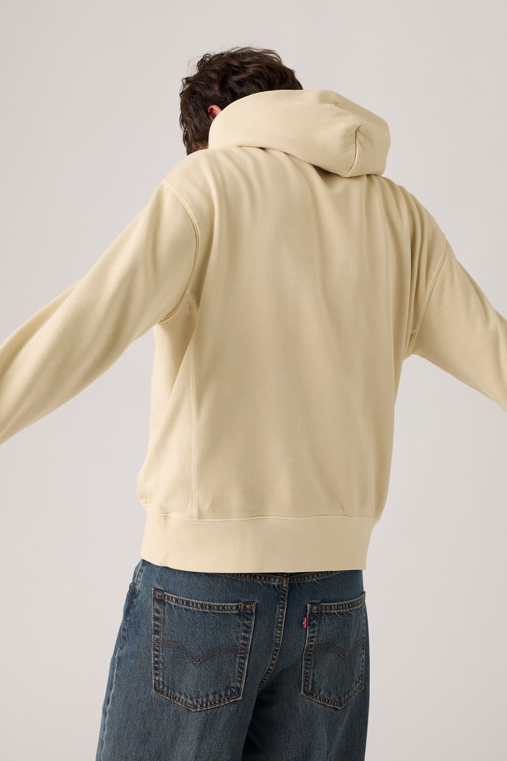 Hoodie auténtico de Levis con tinte de niebla — imagen 4