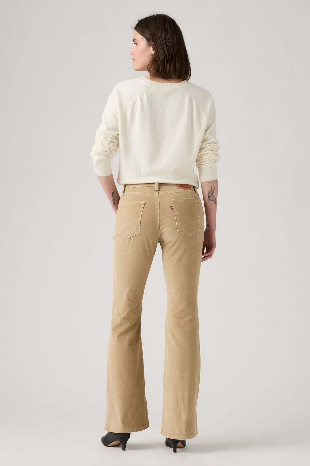 Jeans Hi Rise Flare Cord de Levis — imagen 4