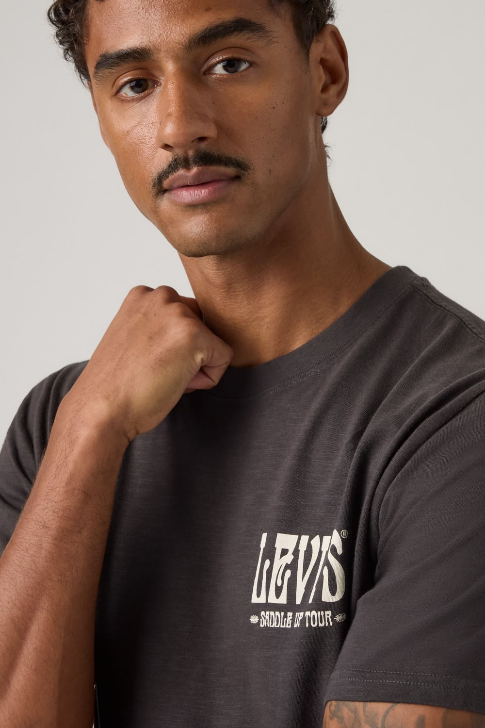 Polo relajado de Levis, Back Into The West — imagen 3