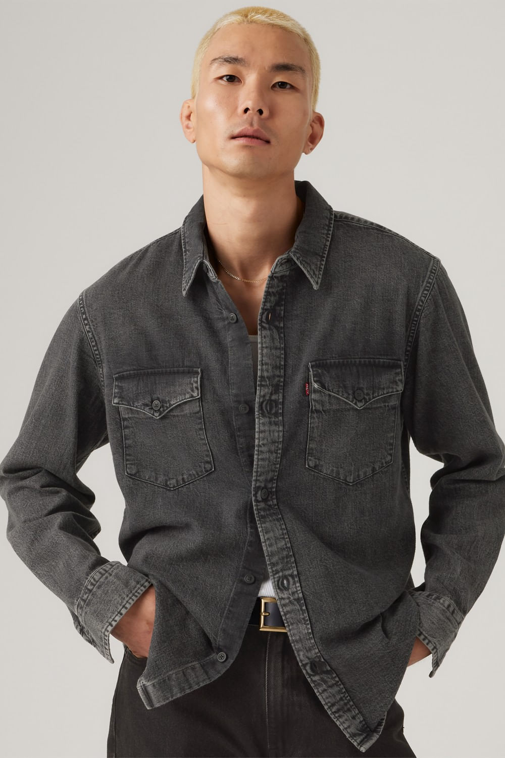 Relaxed Western de Levis