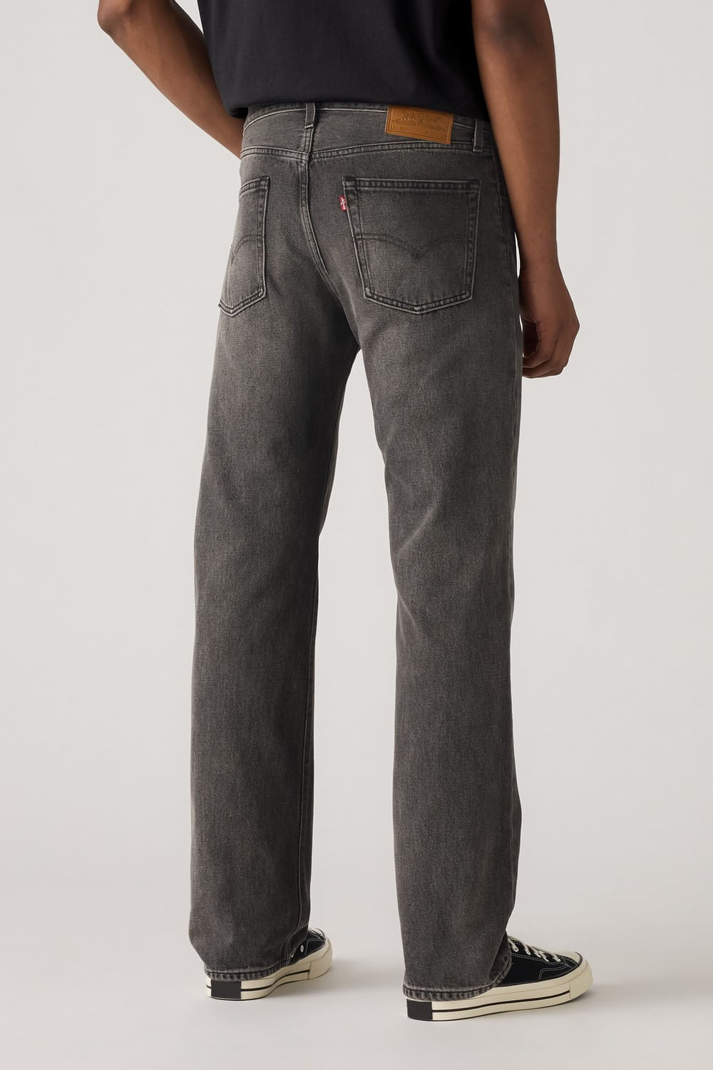 Pantalón 555 Relaxed Straight Back de Levis — imagen 4