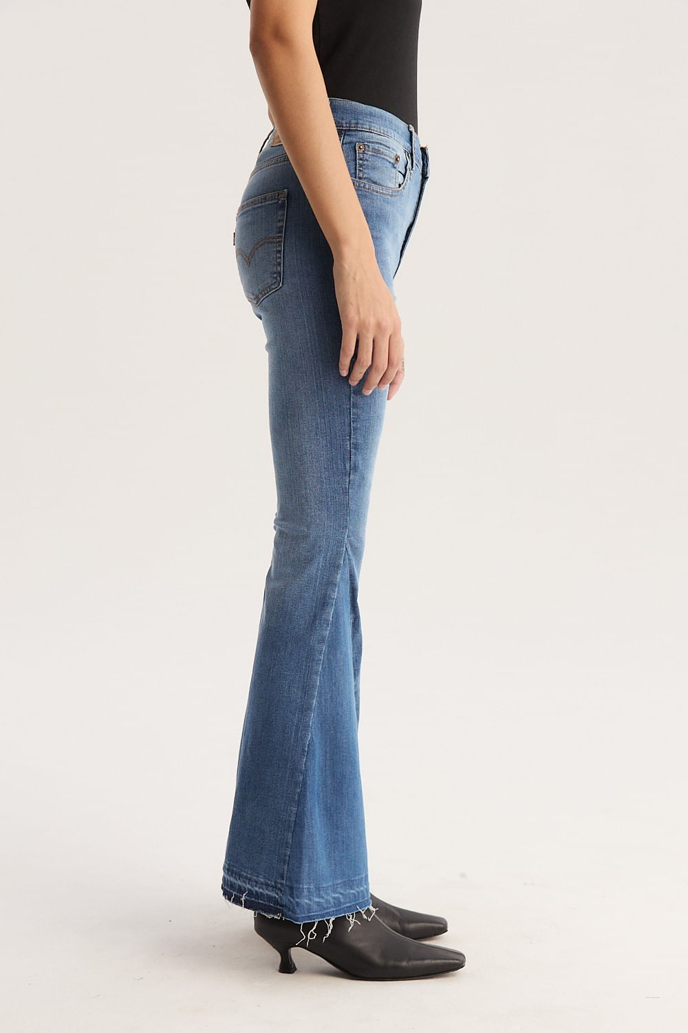Levis 726 hi flare reciclado personalizado — imagen 6