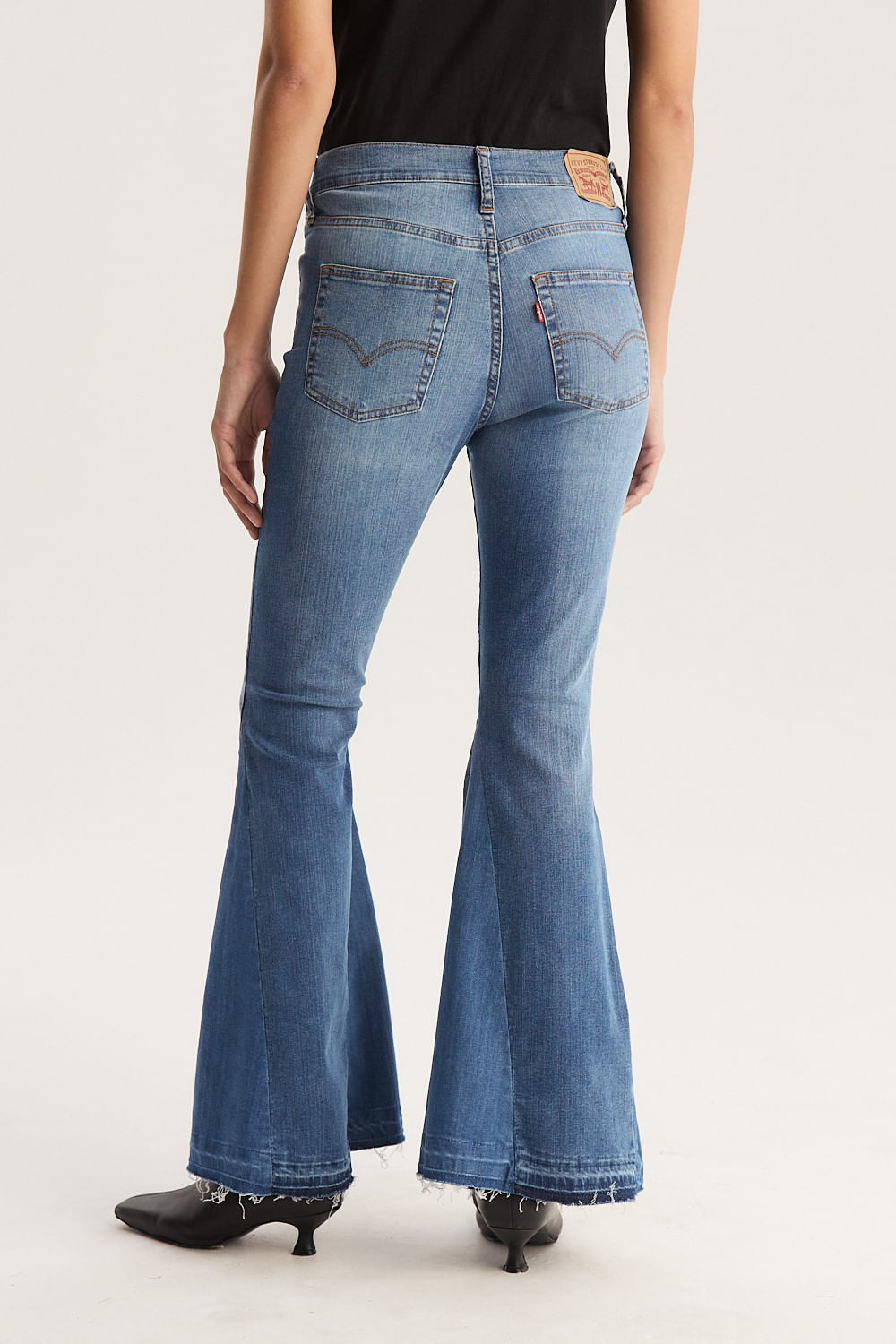Levis 726 hi flare reciclado personalizado — imagen 7