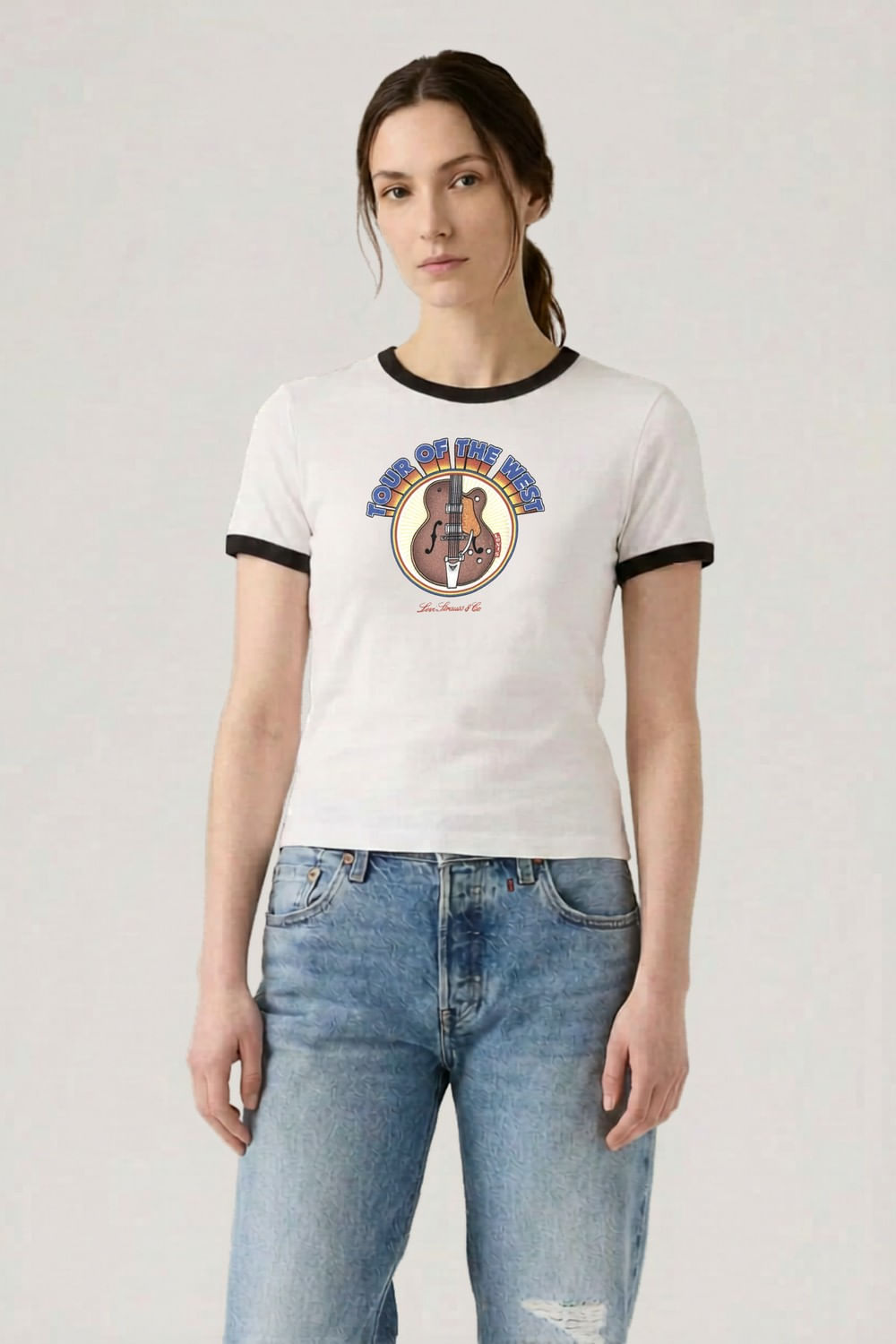 Graphic Ringer Rickie de Levis