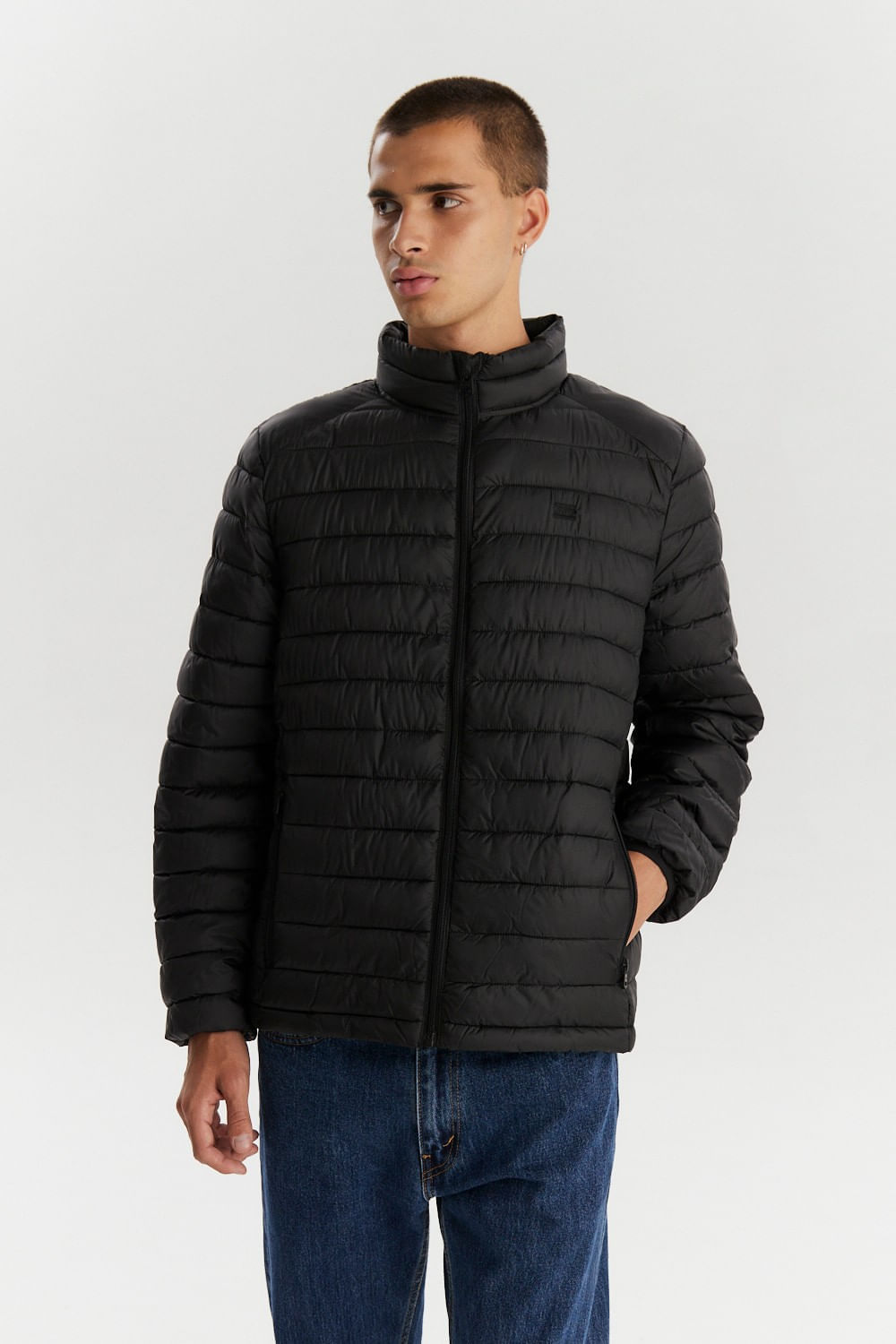 Packable puffer jacket black Levis — imagen 3