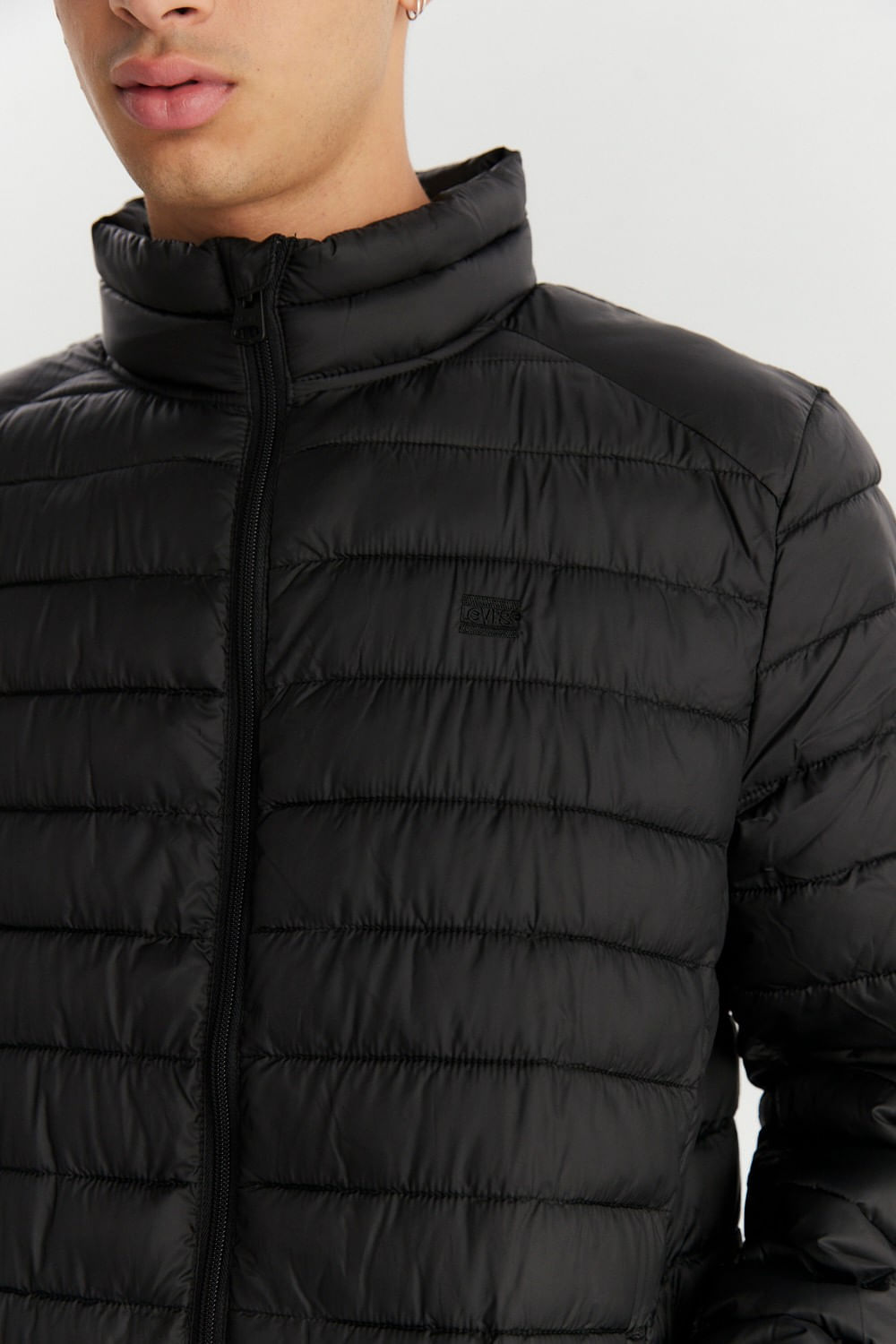 Packable puffer jacket black Levis — imagen 6