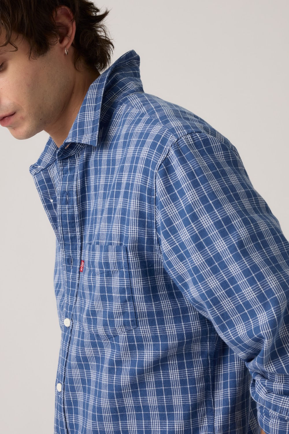 Camisa clásica Levis de color azul con estampado a cuadros — imagen 3