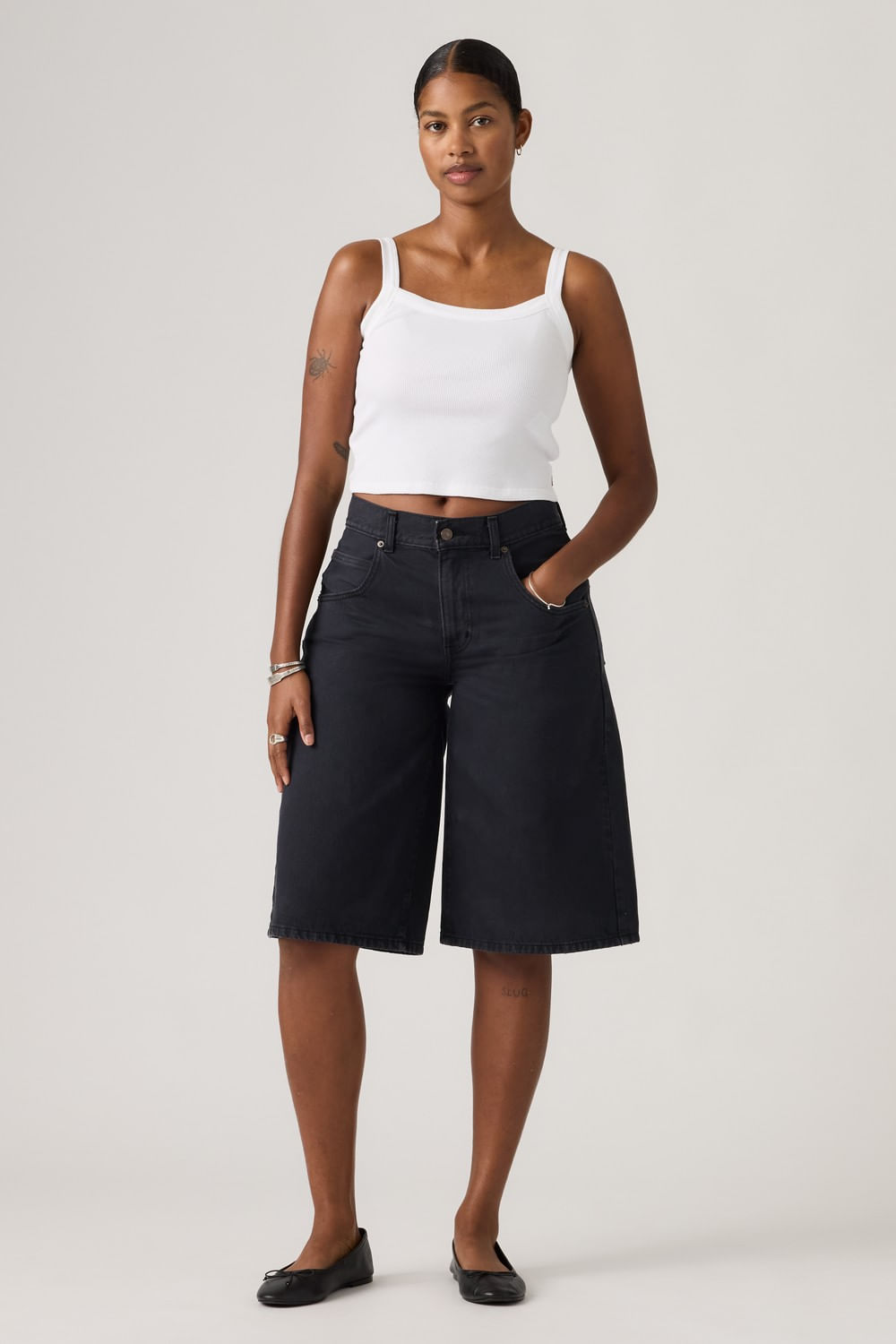 Super baggy jort black oyster de Levis
