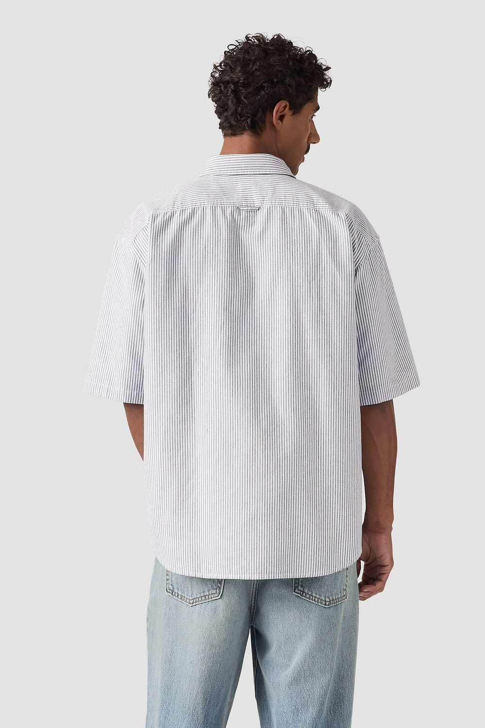 Ss pacifica loose shirt jet black stripe Levi's — imagen 2