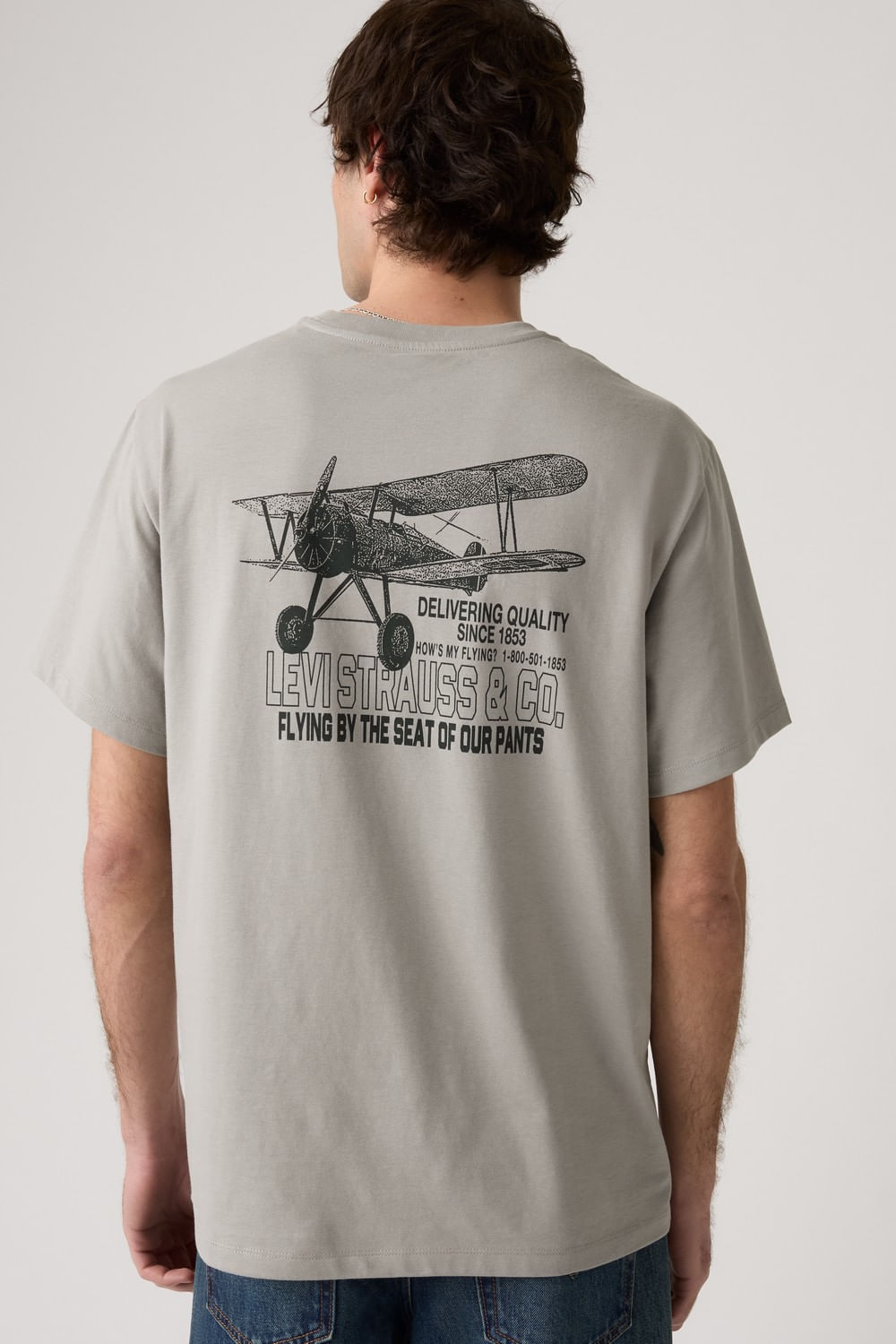 Relaxed graphic pocket tee air ghost grey Levis — imagen 4