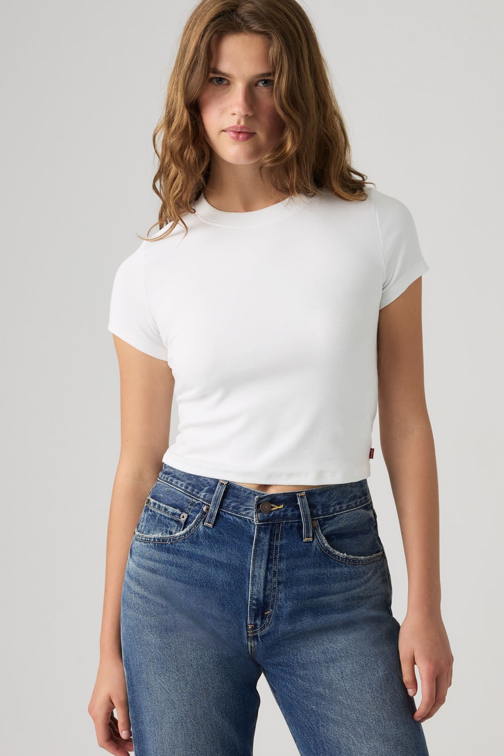 Essential baby tee blanco