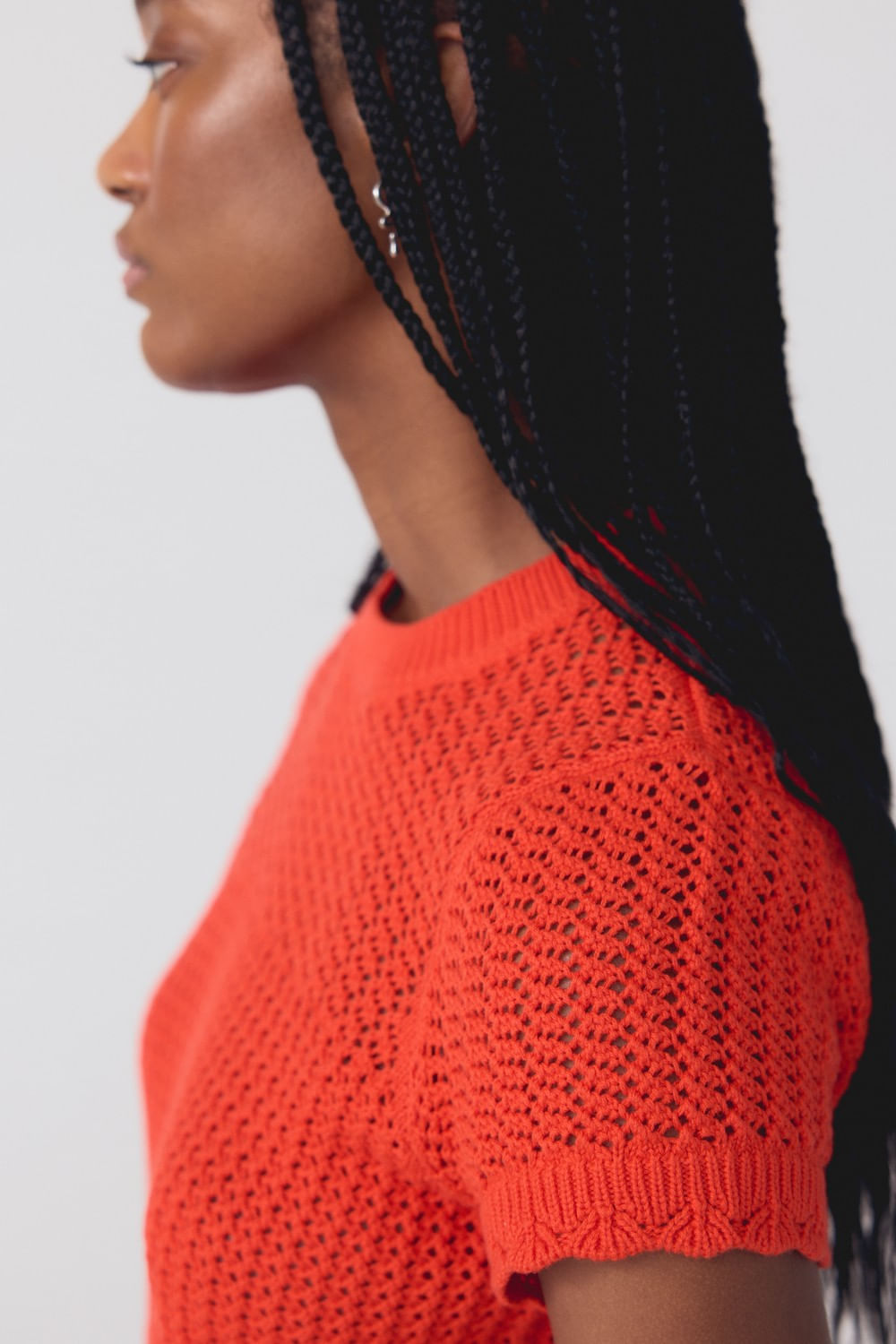 Isabelle crochet sweater signal roja Levis — imagen 5
