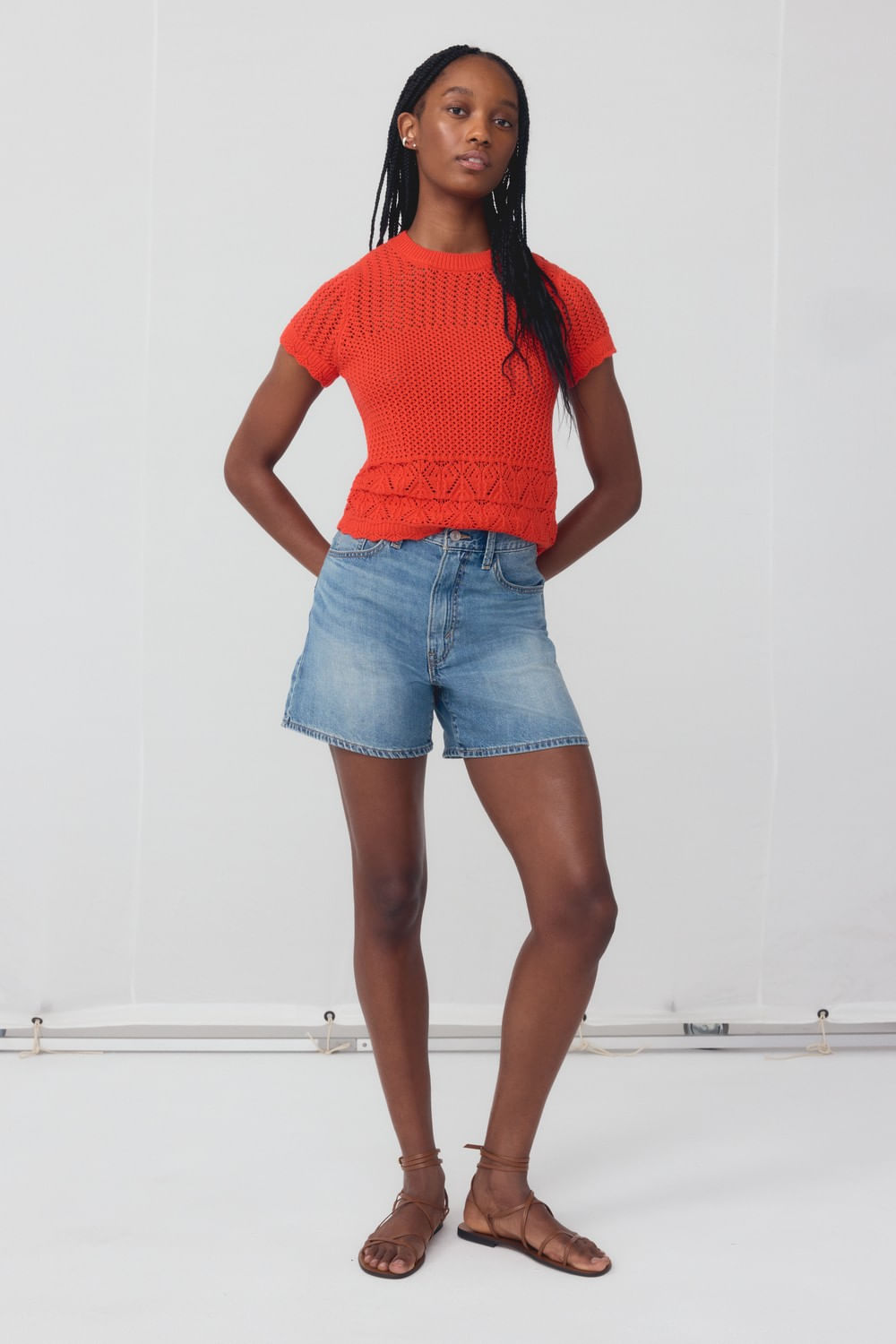 Isabelle crochet sweater signal roja Levis — imagen 6