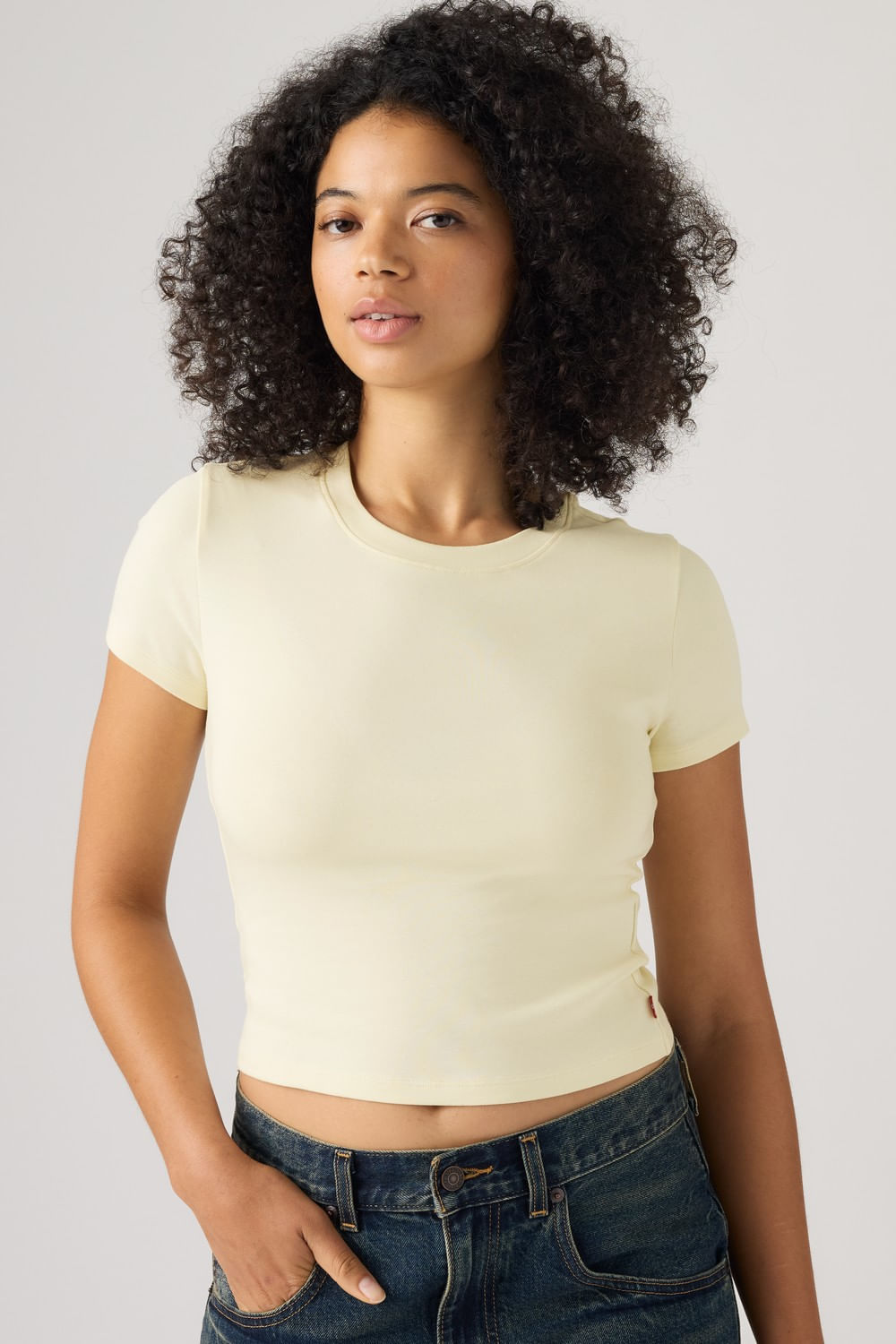 Essential baby tee pier sorbet amarilla Levis